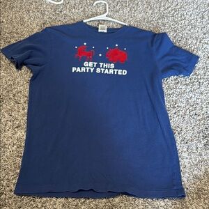 Abercrombie & Fitch Blue and Red Short Sleeve Tee